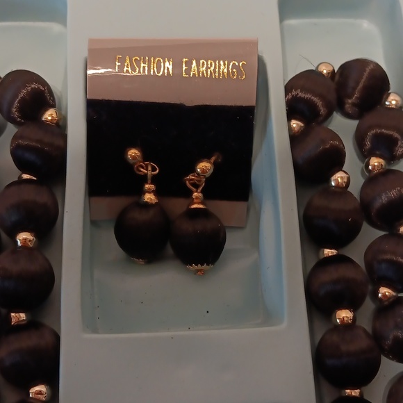 Vintage necklace earrings and pin set New - Picture 2 of 5